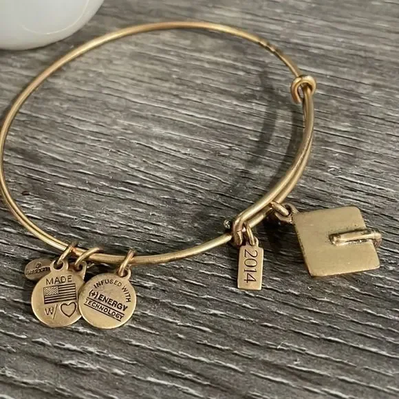 Alex and Ani ‘14 Graduation Cap - Picture 2 of 7